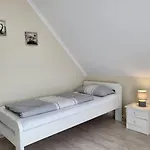 Dhh 